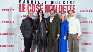 Incassi, Muccino resta in vetta e guida un podio tutto italiano