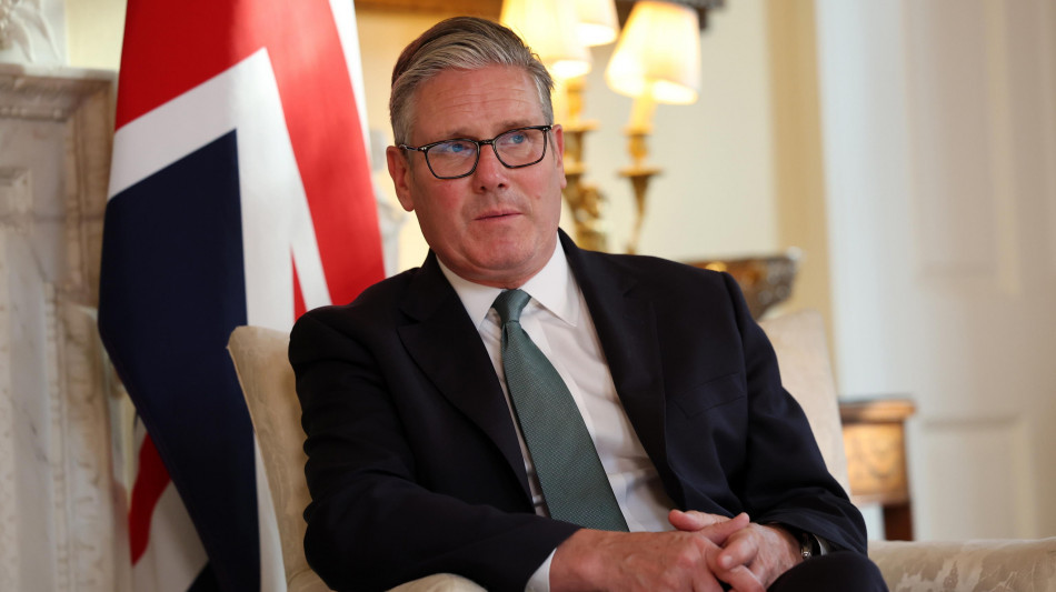 Governo Gb nega il coinvolgimento, ma non critica gli Usa