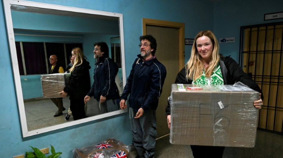 La avanzada de un convoy internacional comienza la entrega de medicamentos en Cuba