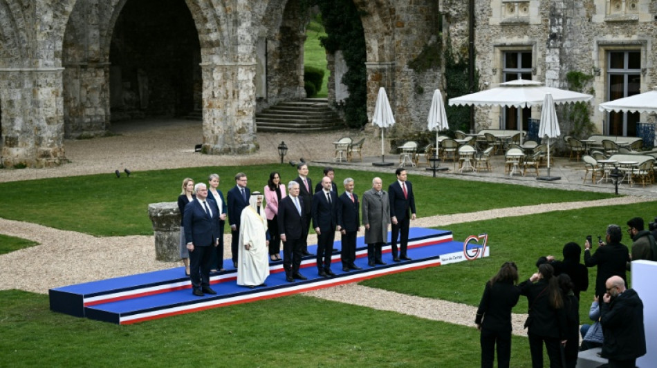 Ir&aacute;n desaf&iacute;a a Trump y urge a los civiles a alejarse de los estadounidenses
