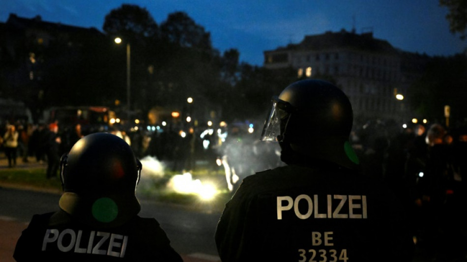 Berlins Polizeipr&auml;sidentin zufrieden mit "relativ friedlichem" 1. Mai